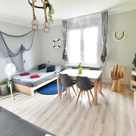 Проживание в семье W Apartamencie Dwupokojowym Ze Wspoldzielona Kuchnia I Lazienka