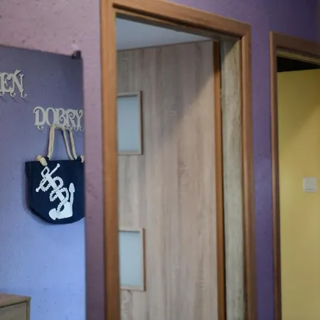 Проживание в семье W Apartamencie Dwupokojowym Ze Wspoldzielona Kuchnia I Lazienka Гдыня
