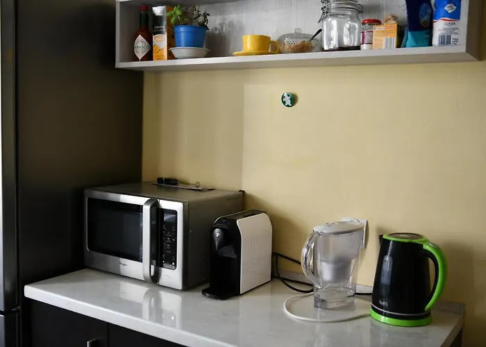 W Apartamencie Dwupokojowym Ze Wspoldzielona Kuchnia I Lazienka בית אירוח *